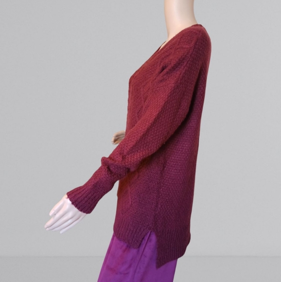 Suzy Shier Women's Burgundy Oversized V-neck Cable Knit Sweater - Picture 13 of 16
